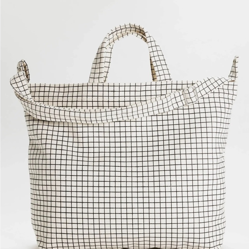 BAGGU Black and White Grid Tote Bag